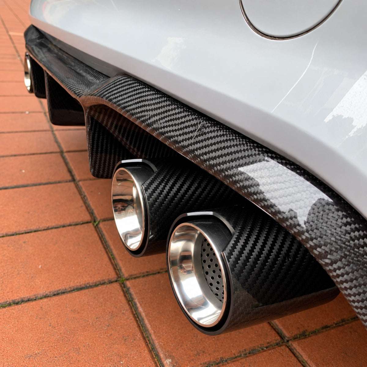 BMW M5 F10 Straight Cut Carbon Exhaust Tips